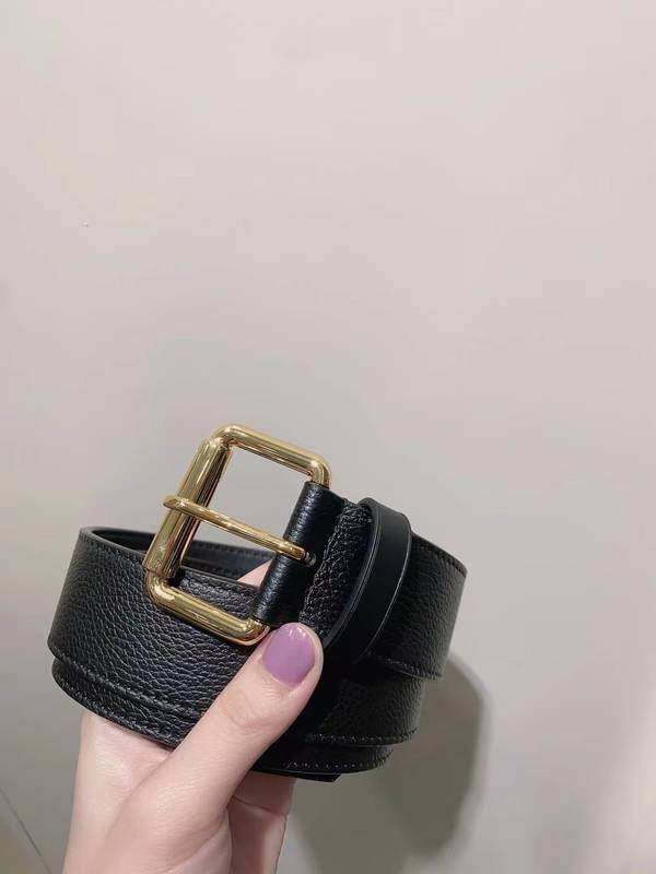 Louis Vuitton 35MM Belt LVB00310